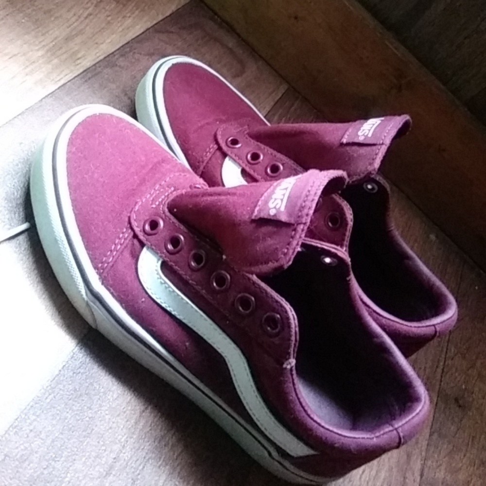 Womens Vans (shoes)